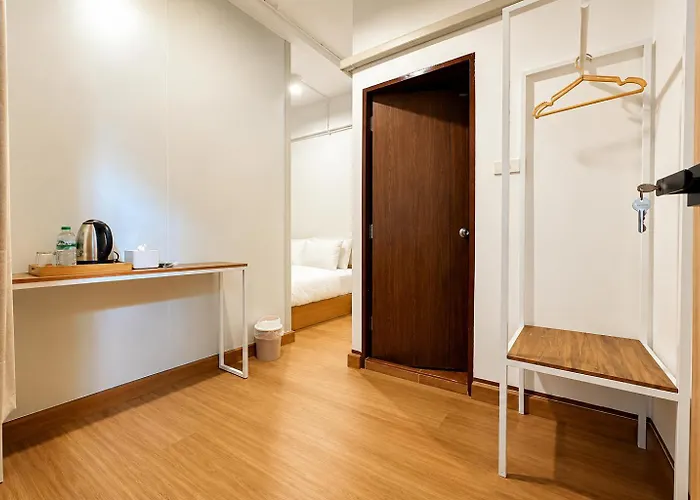 Three One Hotel 3*