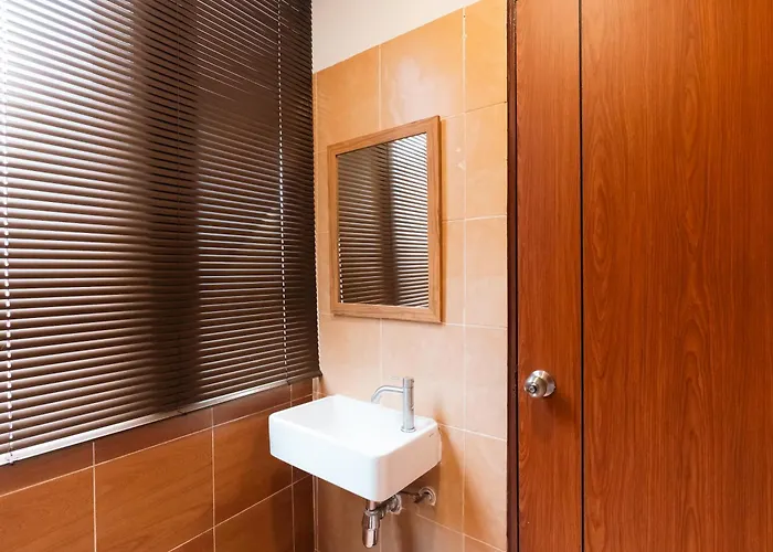 Hotel Three One 3*