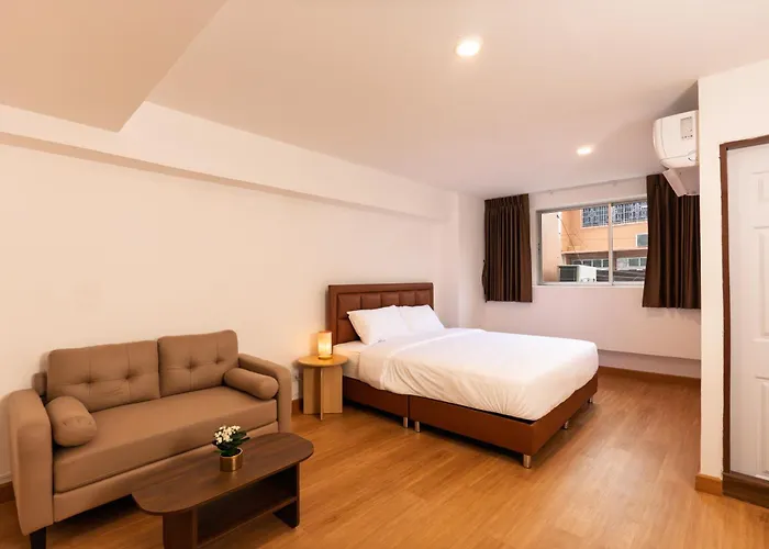 Three One Hotel 3*